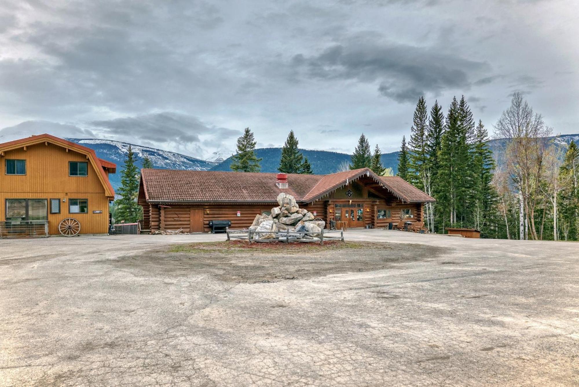 Terracana Ranch Resort Tête Jaune Екстериор снимка