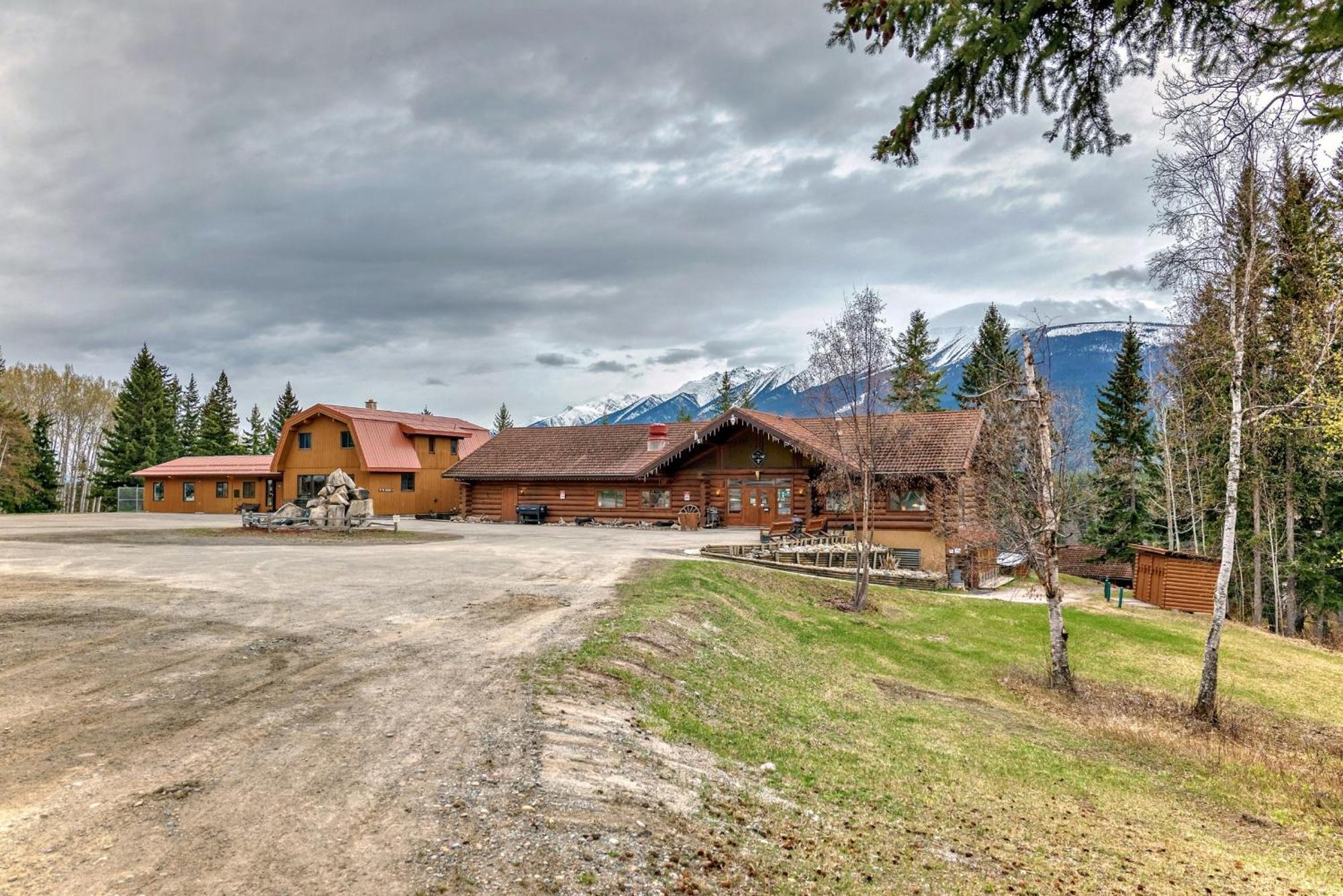 Terracana Ranch Resort Tête Jaune Екстериор снимка